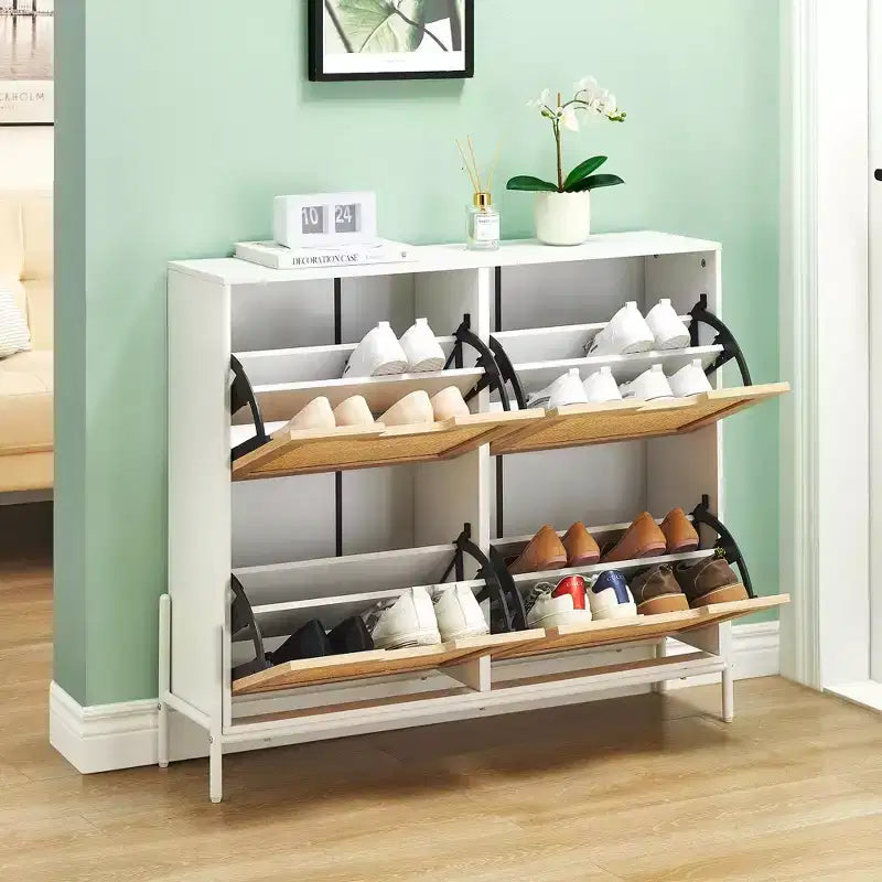 Meuble à chaussures en rotin avec 4 tiroirs basculants et pieds en métal