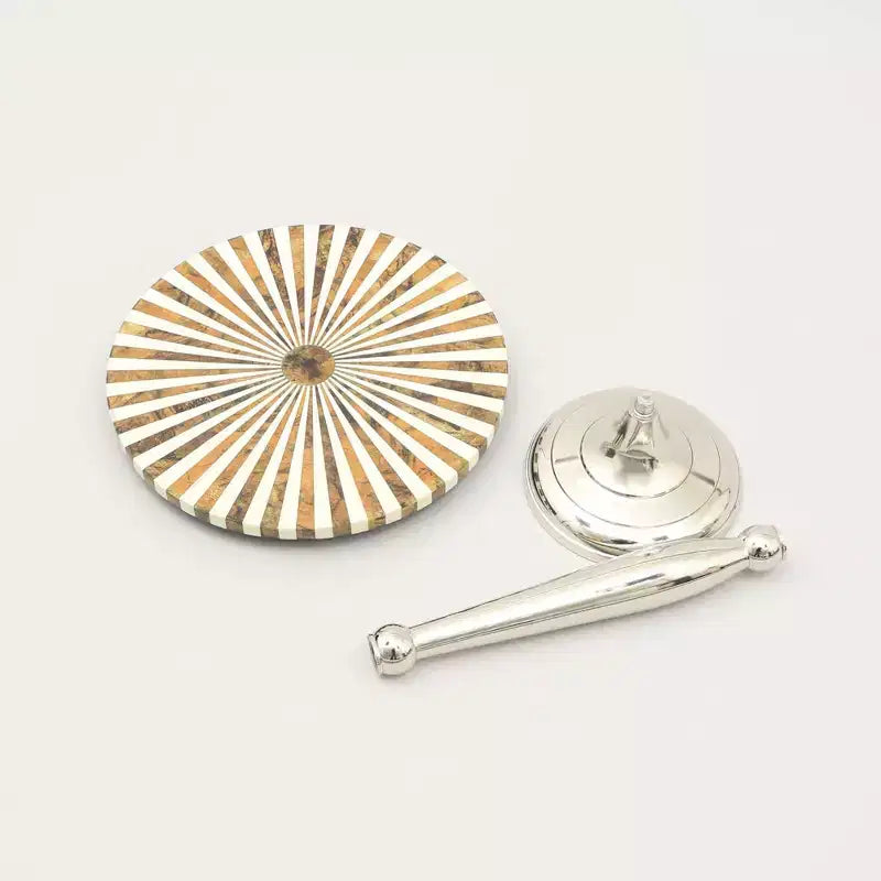Table d'appoint ronde en aluminium avec plateau en résine, 53 cm