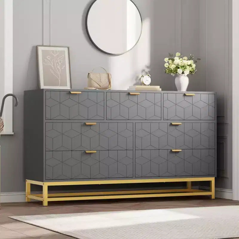 Commode à 7 tiroirs avec poignées et pieds en métal